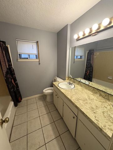 305 N Linden Drive N, Texas City, TX 77591