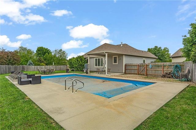 5524 Chamney Court, Lawrence, KS 66049