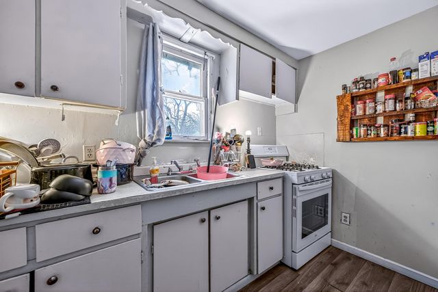 3133 Sanford Street, Muskegon Heights City, MI 49444