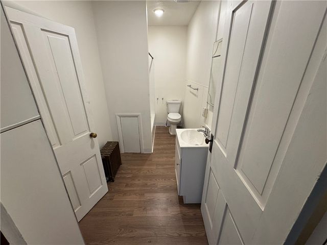 516 3rd St, California, PA 15419