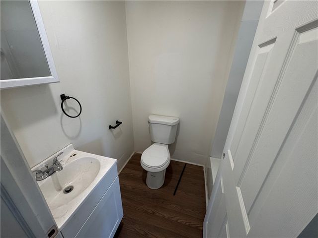 516 3rd St, California, PA 15419