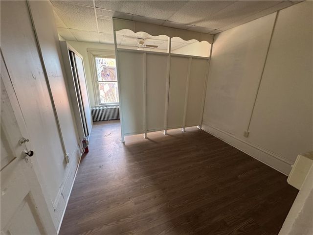 516 3rd St, California, PA 15419