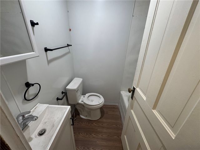 516 3rd St, California, PA 15419