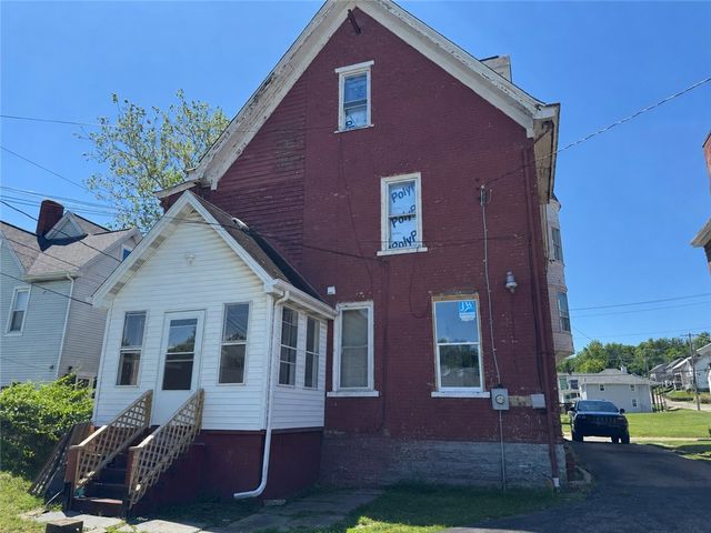 516 3rd St, California, PA 15419