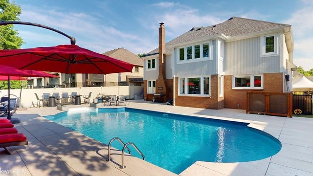 43421 Brooks Drive, Clinton Twp, MI 48038