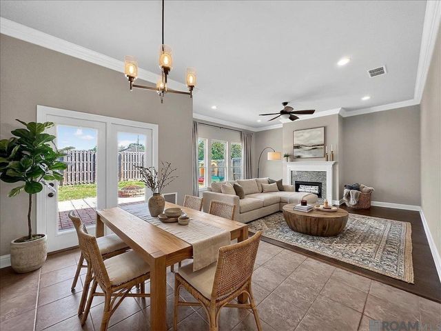 39320 St Charles Ave, Gonzales, LA 70737