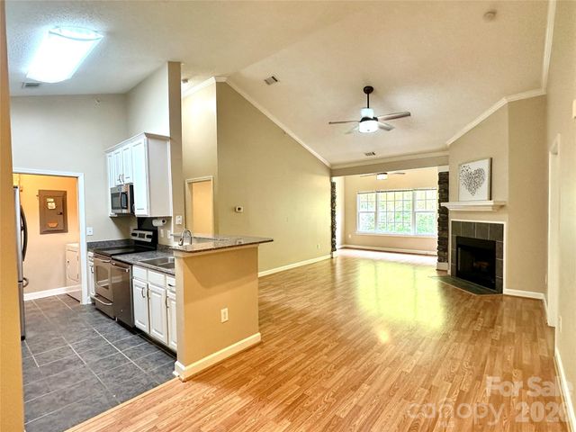2000 Olde Eastwood Boulevard 305, Asheville, NC 28803