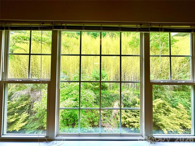 2000 Olde Eastwood Boulevard 305, Asheville, NC 28803