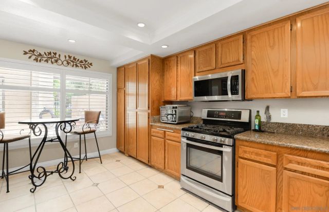 1036 Long Shadow Ct, El Cajon, CA 92019
