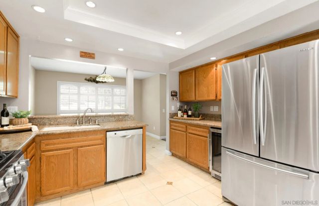1036 Long Shadow Ct, El Cajon, CA 92019