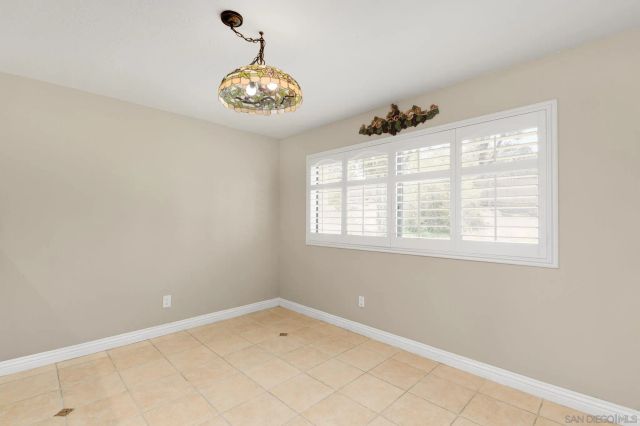 1036 Long Shadow Ct, El Cajon, CA 92019