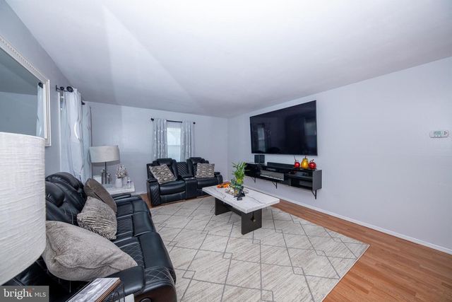 44 MIDDLETON LN, Willingboro, NJ 08046