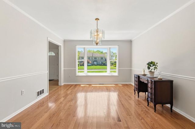 605 WYNDRISE DR, Blue Bell, PA 19422
