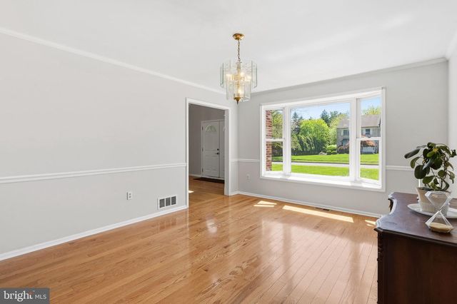 605 WYNDRISE DR, Blue Bell, PA 19422