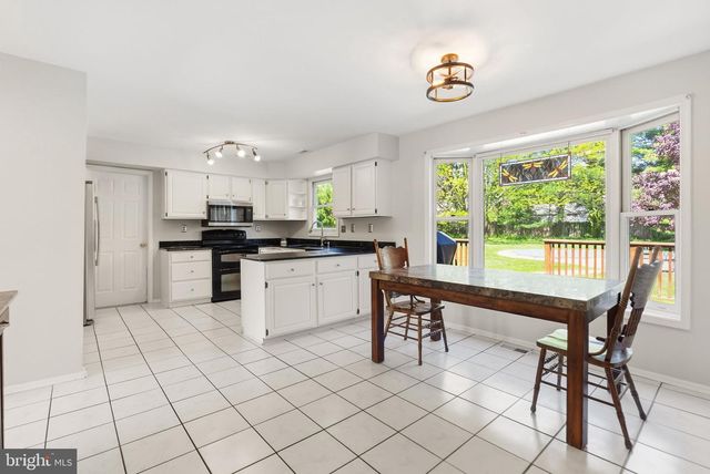 605 WYNDRISE DR, Blue Bell, PA 19422