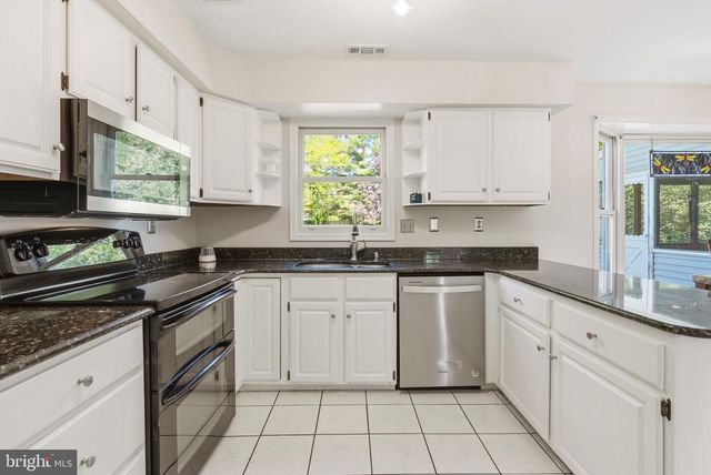 605 WYNDRISE DR, Blue Bell, PA 19422