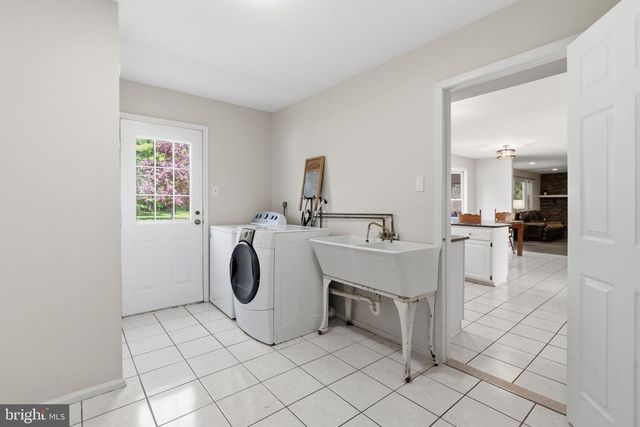 605 WYNDRISE DR, Blue Bell, PA 19422