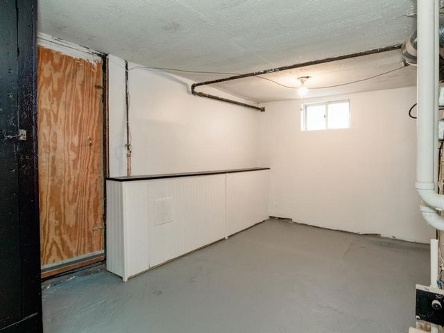 229 Spaulding St, Aliquippa, PA 15001