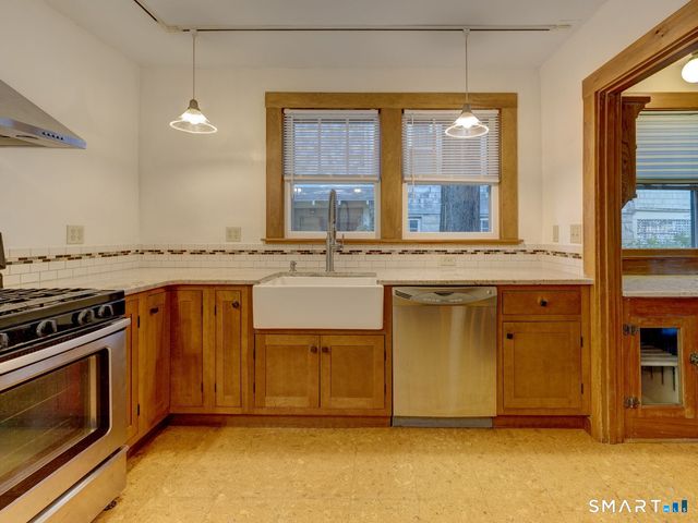 64 Chestnut Street, Windham, CT 06226
