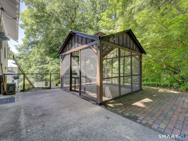 64 Chestnut Street, Windham, CT 06226