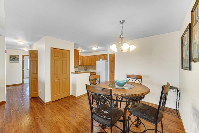 2007 W 75th Place 31, Merrillville, IN 46410