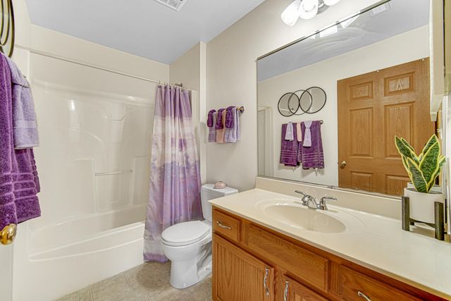 2007 W 75th Place 31, Merrillville, IN 46410