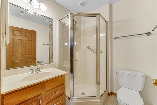 2007 W 75th Place 31, Merrillville, IN 46410