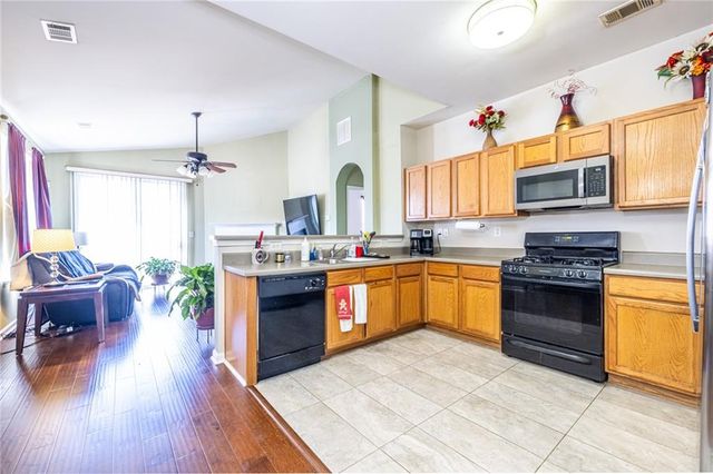 806 Hartstone Court, Fairburn, GA 30213