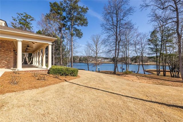 806 Hartstone Court, Fairburn, GA 30213