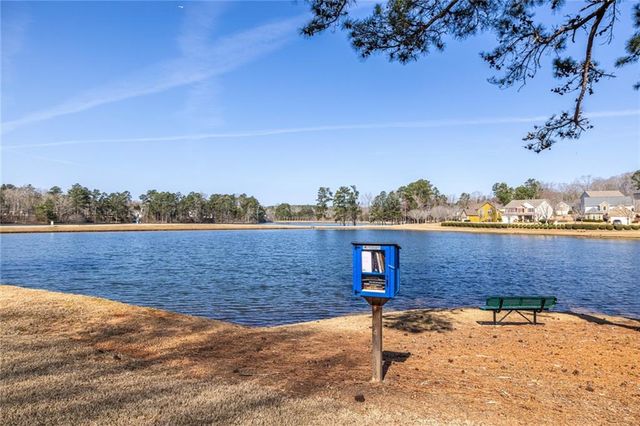 806 Hartstone Court, Fairburn, GA 30213