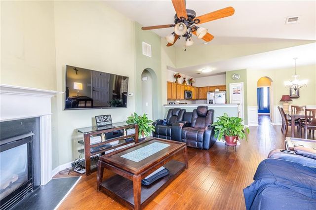 806 Hartstone Court, Fairburn, GA 30213