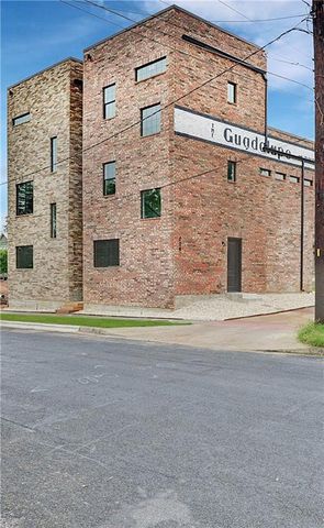 806 E Lydia ST, Austin, TX 78702