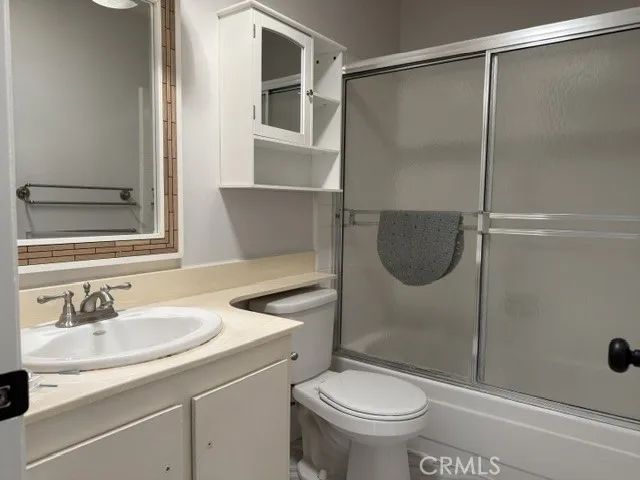 5281 Charing Cross Road, Westminster, CA 92683