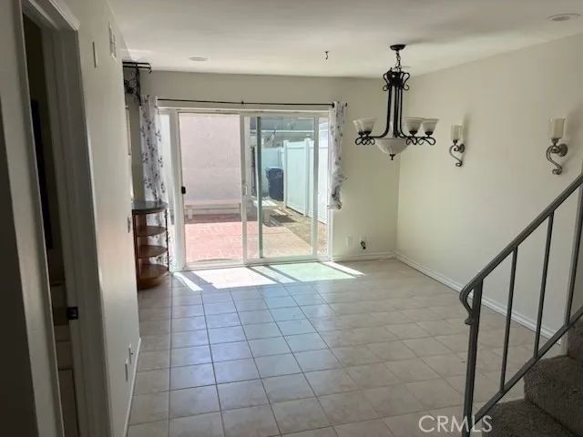 5281 Charing Cross Road, Westminster, CA 92683