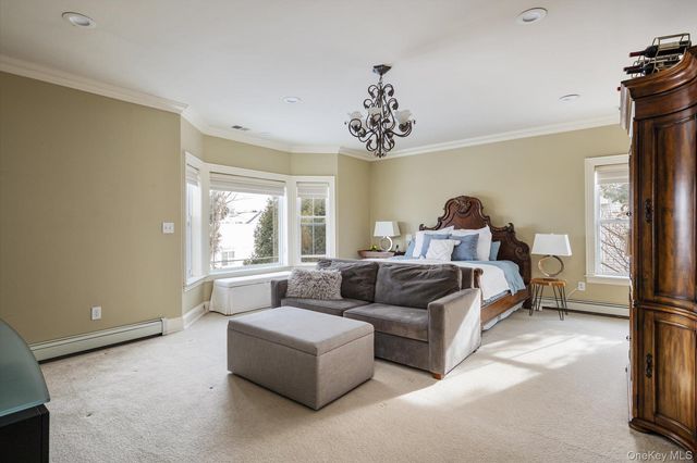 104 Brandywine Lane, Melville, NY 11747