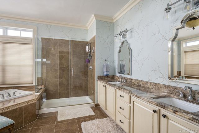 104 Brandywine Lane, Melville, NY 11747