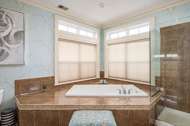 104 Brandywine Lane, Melville, NY 11747