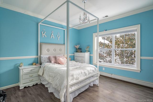 104 Brandywine Lane, Melville, NY 11747