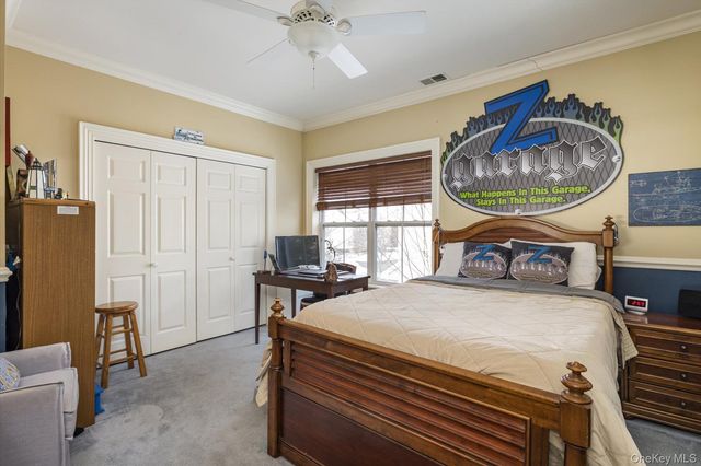 104 Brandywine Lane, Melville, NY 11747