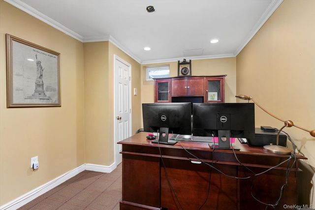 104 Brandywine Lane, Melville, NY 11747