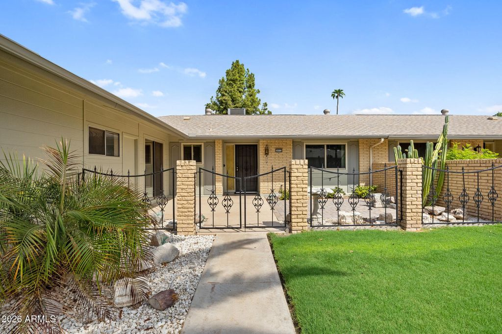 10212 W FORRESTER Drive, Sun City, AZ 85351 — photo 2