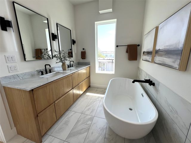 4330 Dickason Avenue 101, Dallas, TX 75219