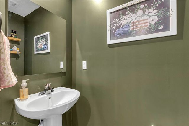 4459 Bellow Drive, Lorain, OH 44053