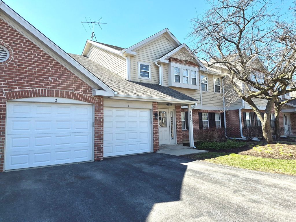 1215 N WILLIAMS Drive 1, Palatine, IL 60074