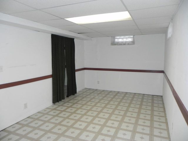 1711 W Plainfield AVENUE, Milwaukee, WI 53221