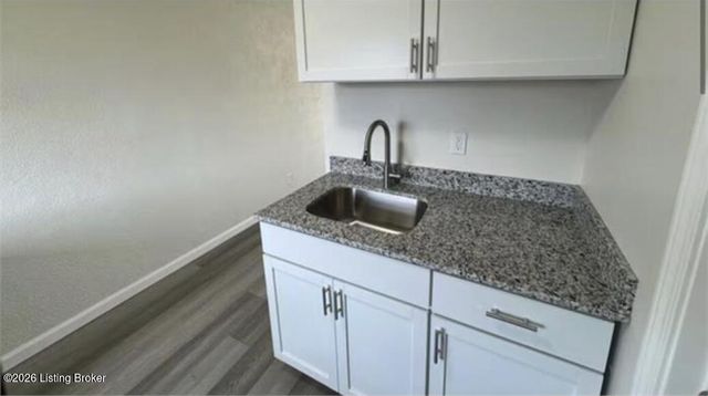 3632 Manslick Rd, Louisville, KY 40215