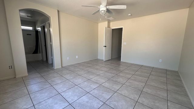 6608 W Gross Avenue, Phoenix, AZ 85043