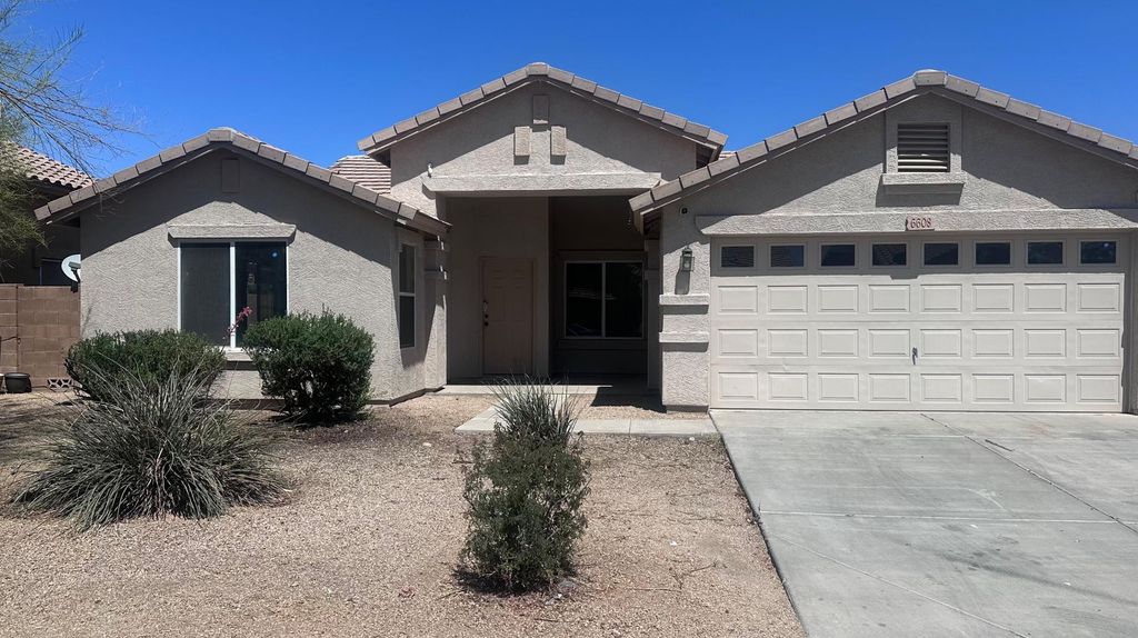 6608 W Gross Avenue, Phoenix, AZ 85043