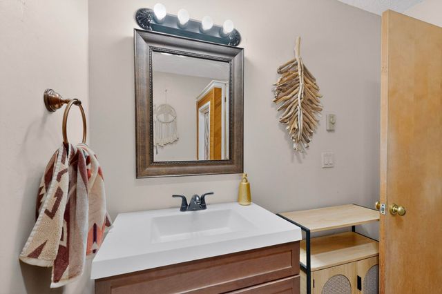 11 Skyview Drive, Sandia Park, NM 87047