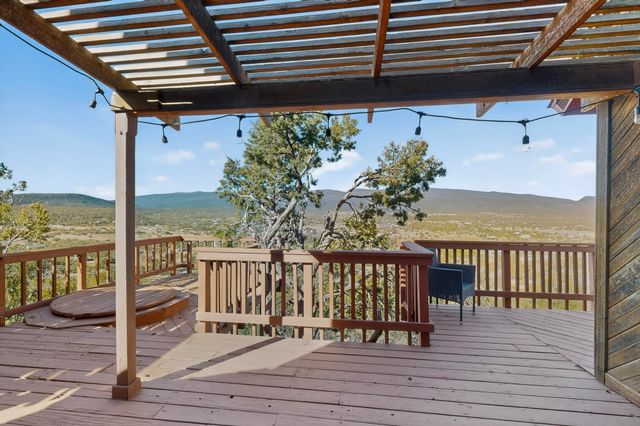 11 Skyview Drive, Sandia Park, NM 87047